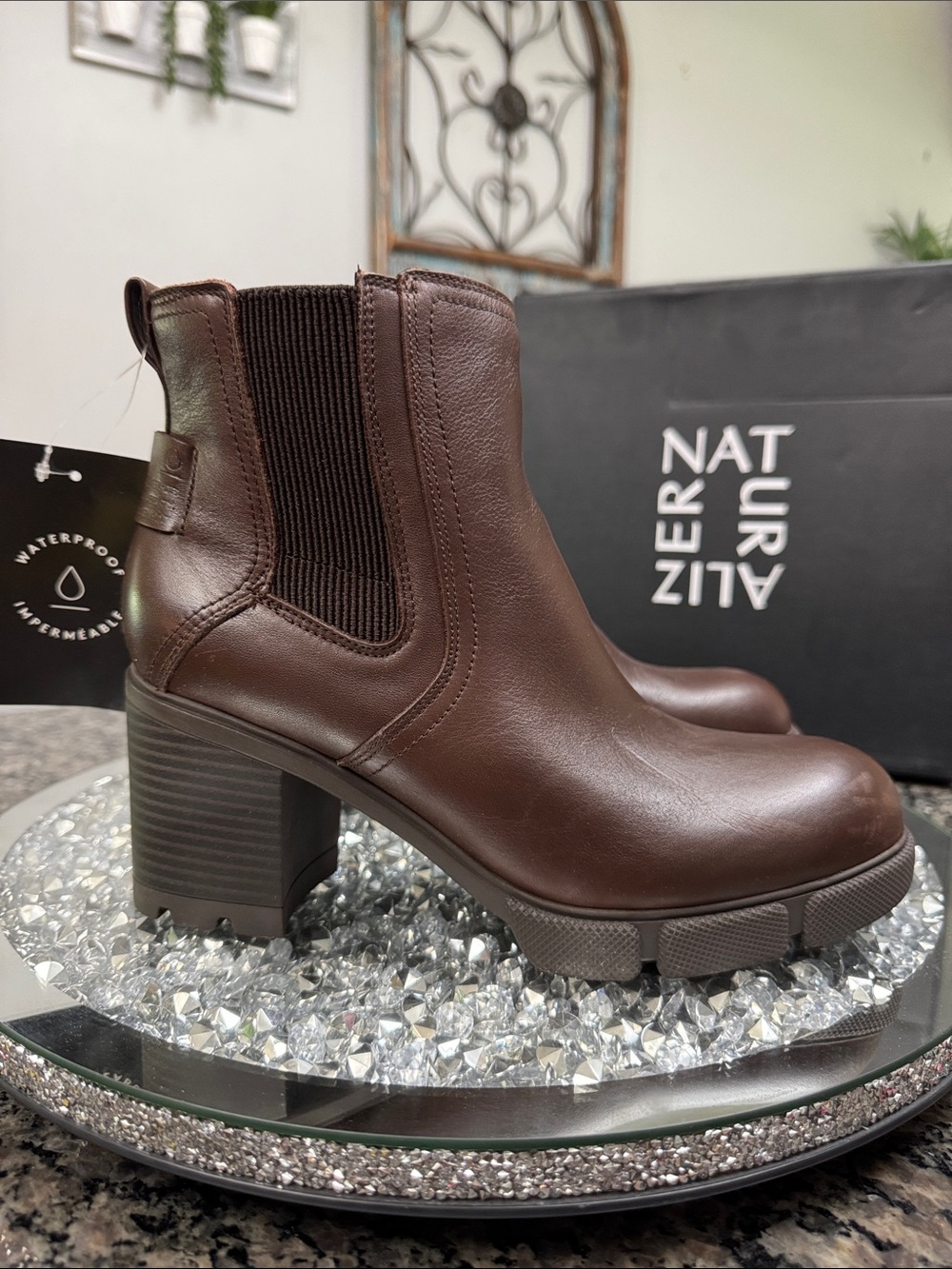 Naturalizer Brown Leather Chunky Chelsea waterproof Ankle Boot NEW 8